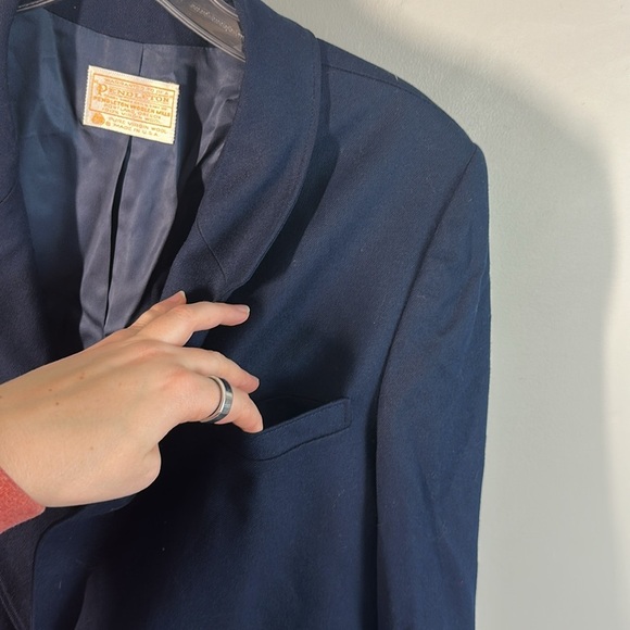 Pendleton Vintage 100% Wool Double Breasted Navy Blazer Size 12 Menswear - Picture 7 of 14